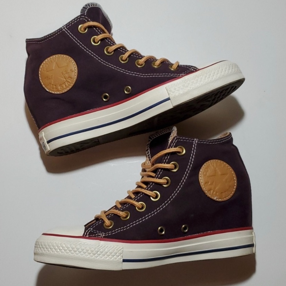 CONVERSE ALL-STAR WEDGES, WOMANS SIZE 7 EUC